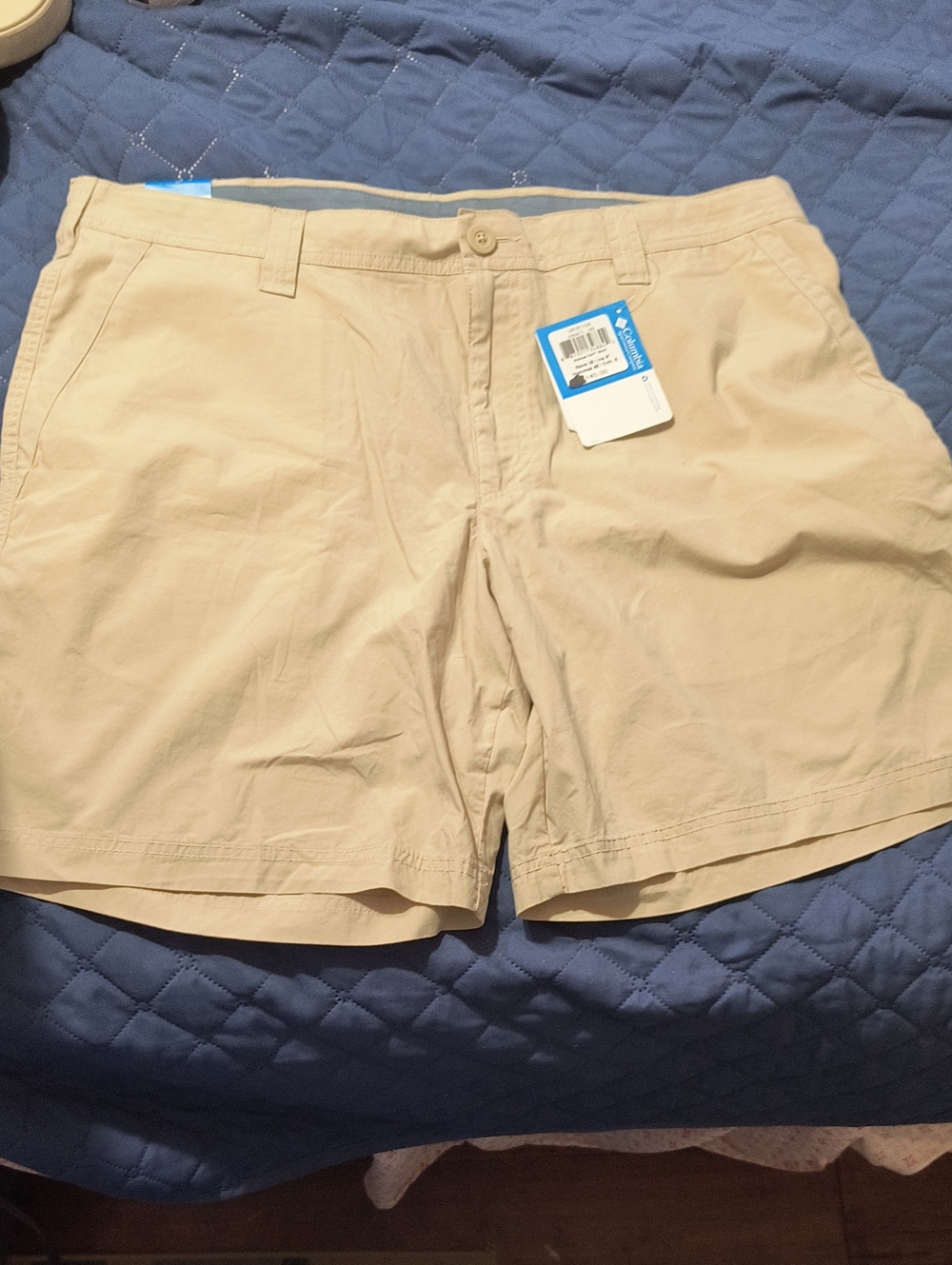 Men's Flat-Front Khaki Shorts - Classic Casual